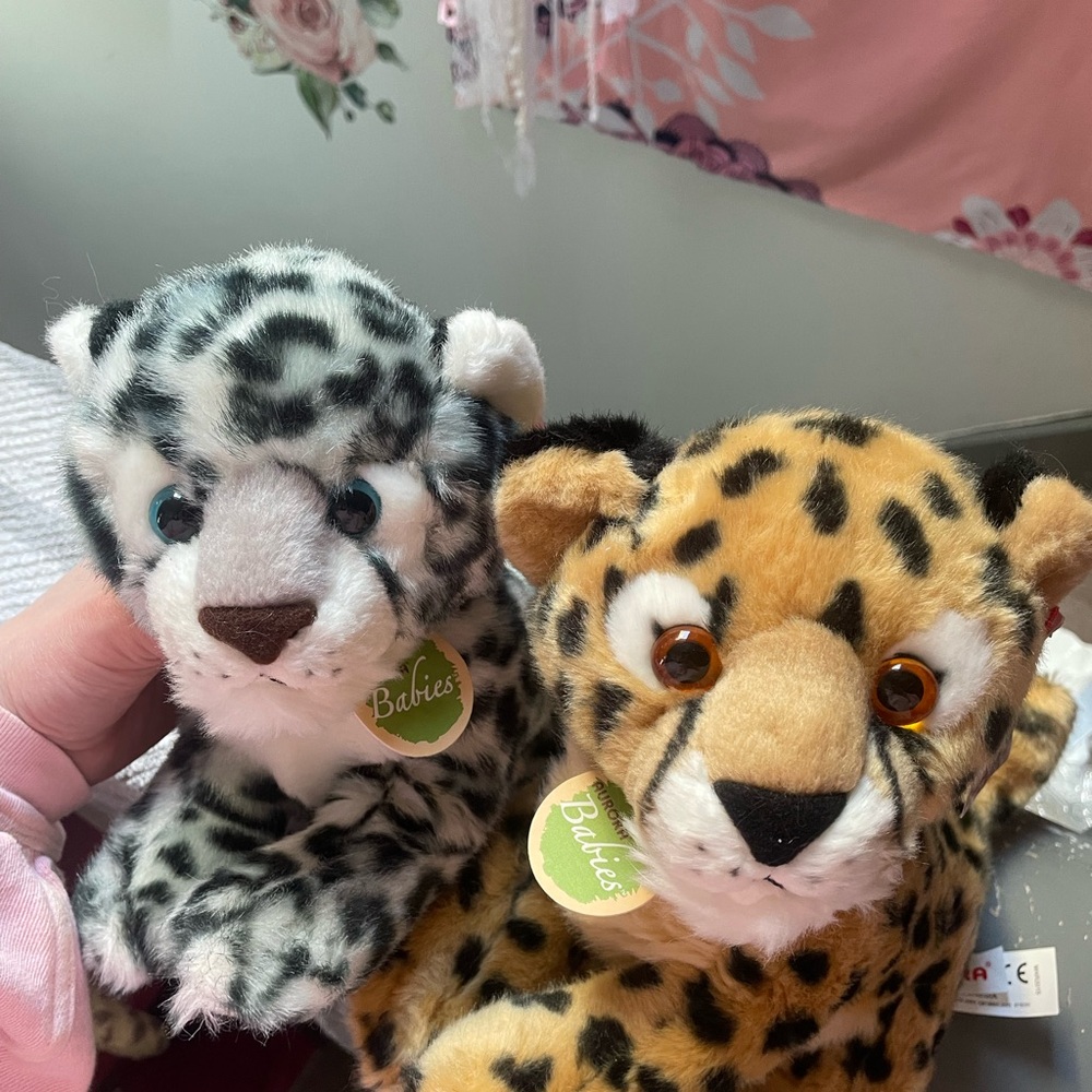 Aurora babies Plush Leopard and Snow Leopard Toy Set nwt